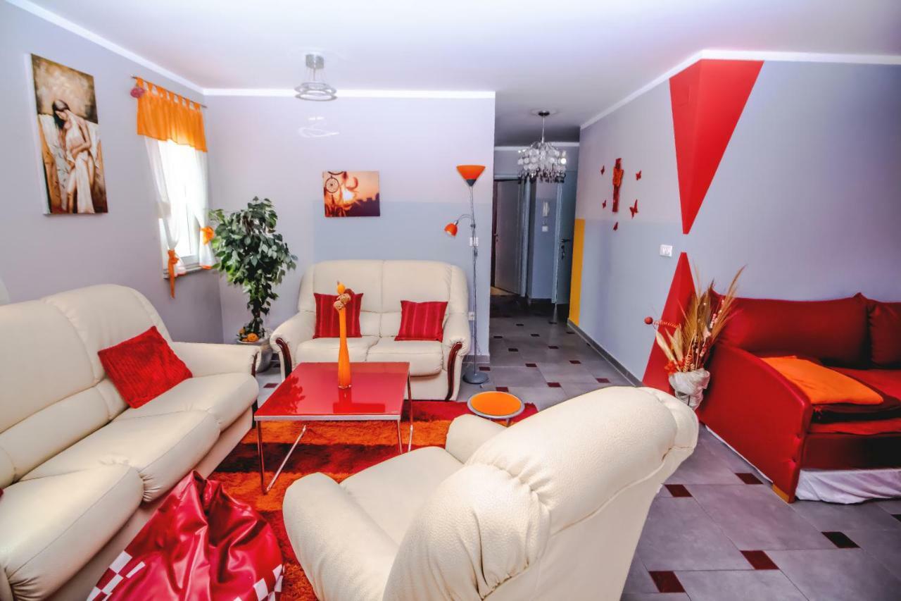 Apartments Saric Pula Exterior photo